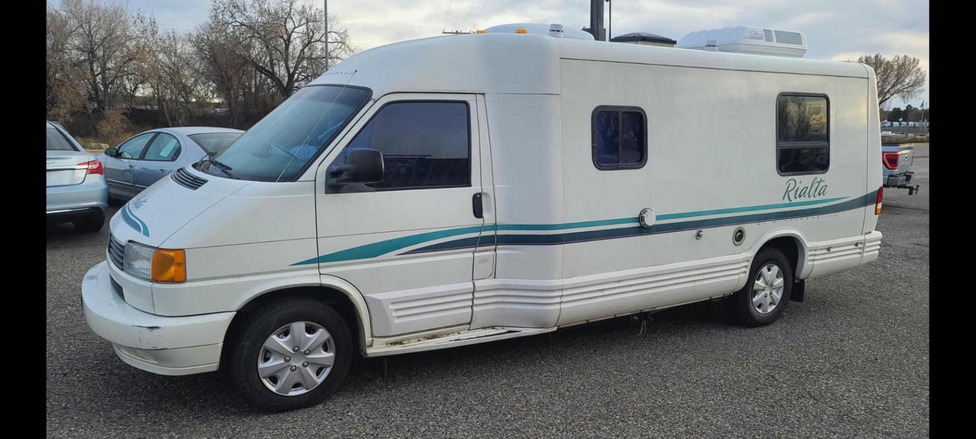 1997 White Winnebago Rialta 22RD , located at 923 US HWY 87 E., Billings, MT, 59101, (406) 245-0456, 45.795788, -108.451881 - Photo#0